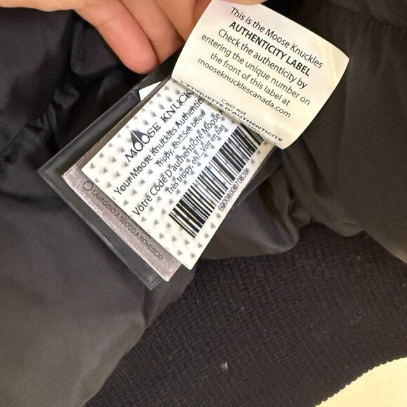 Moose Knuckles jacket Ballistics Bomber 650 Fill Power Down Jacket winter coat - Picture 10 of 11